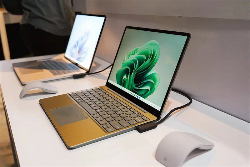 surface laptop go 3